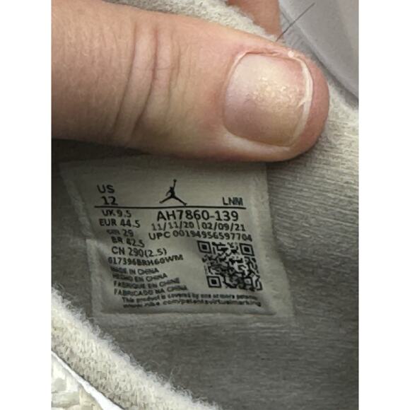 Size 12 - Air Jordan 11 Retro Low Bright Citrus W NBS328 - Picture 6 of 6